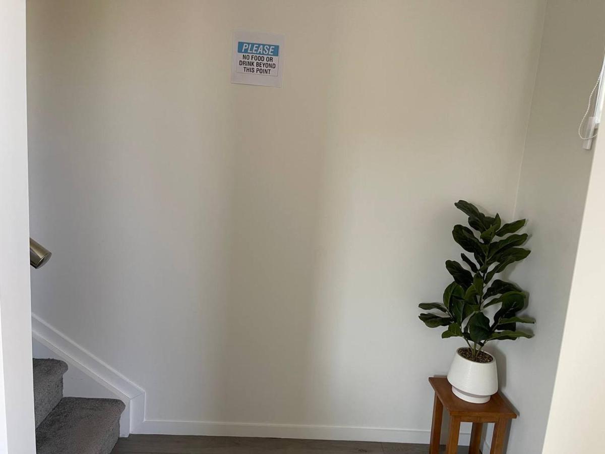 4 Bedroom Home Fully Furnished In Papakura, Auckland Exteriör bild