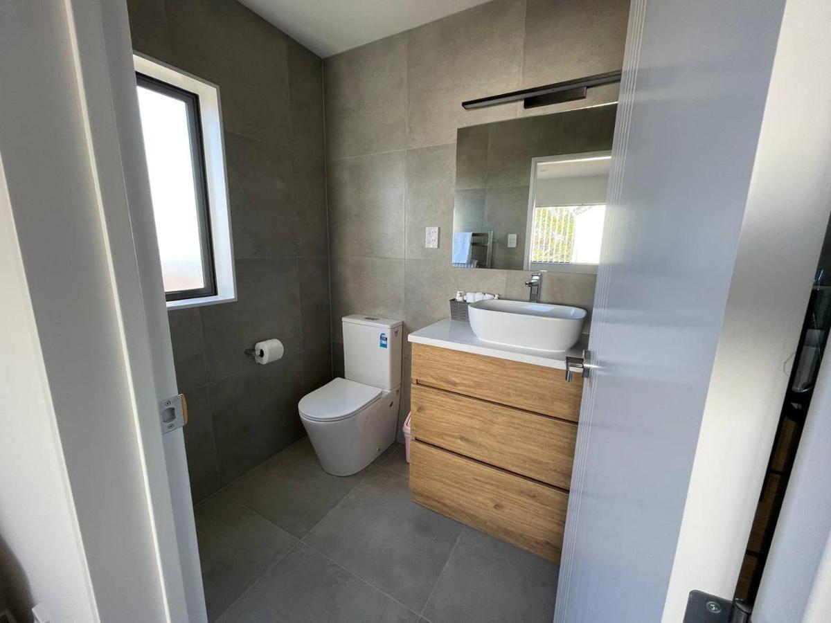 4 Bedroom Home Fully Furnished In Papakura, Auckland Exteriör bild