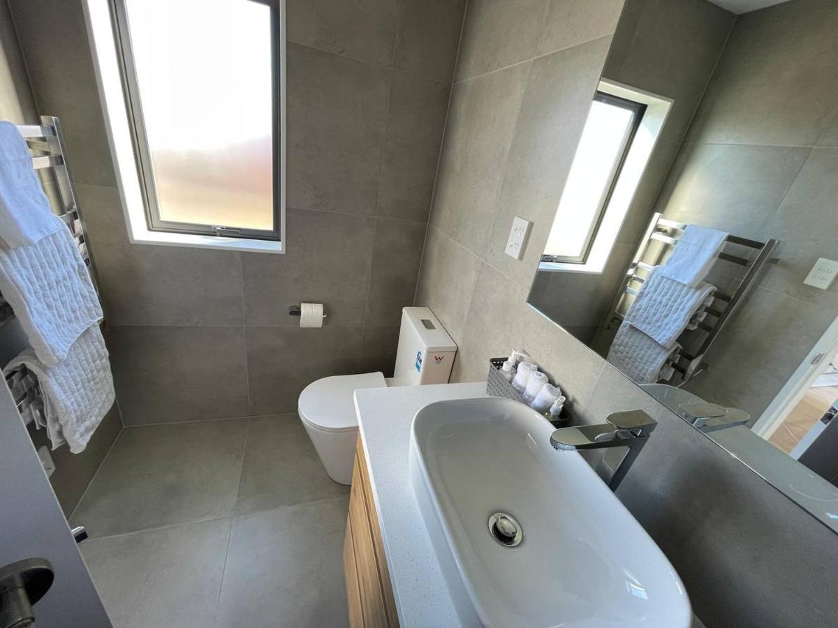 4 Bedroom Home Fully Furnished In Papakura, Auckland Exteriör bild
